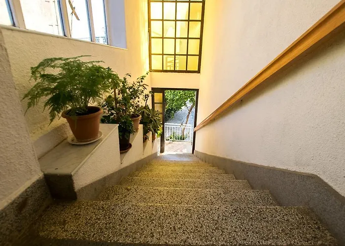 škeva * Starigrad Paklenica