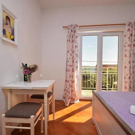 Apartment Skeva *