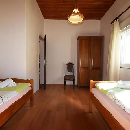 Skeva Starigrad Paklenica